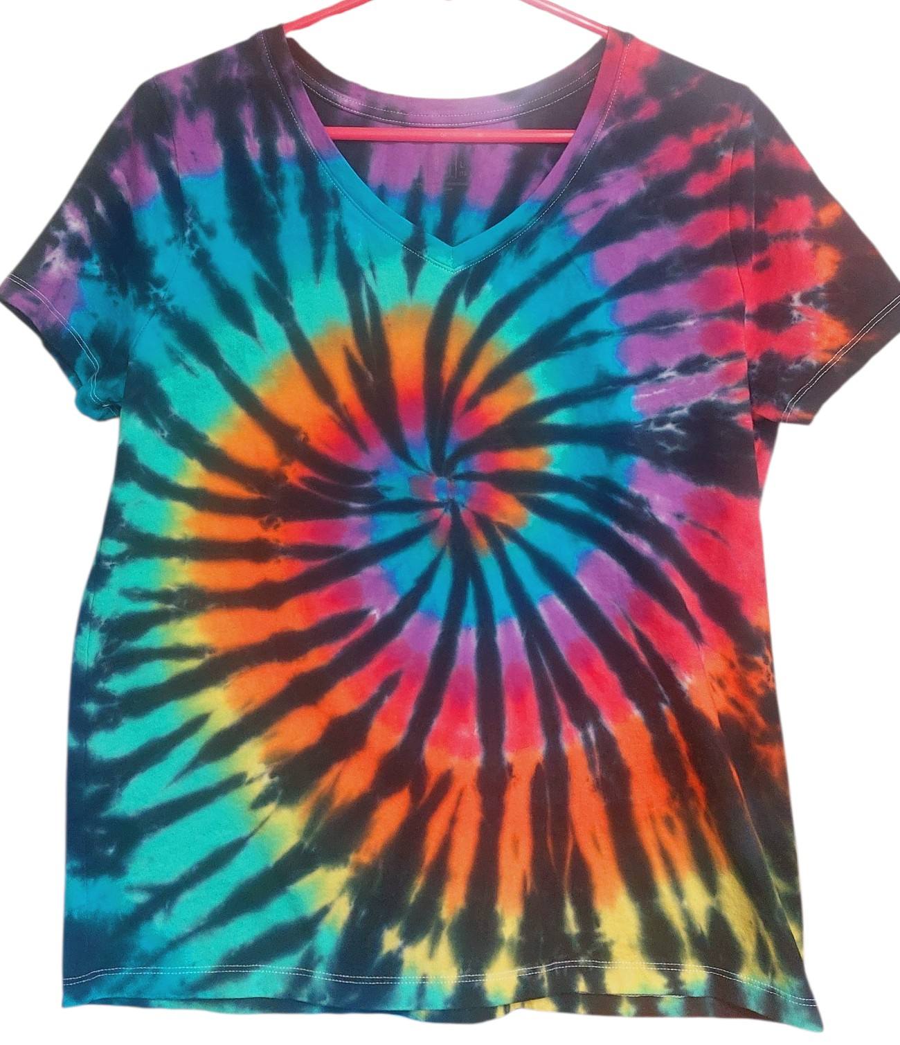 Size Lg V-neck tee