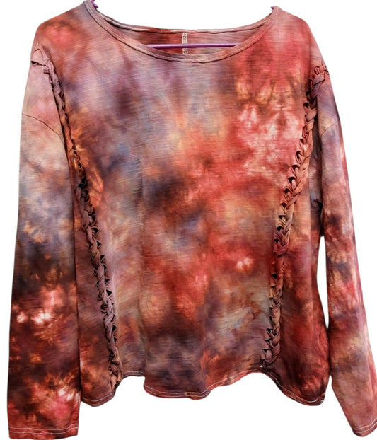 Size Lg Long sleeve tee